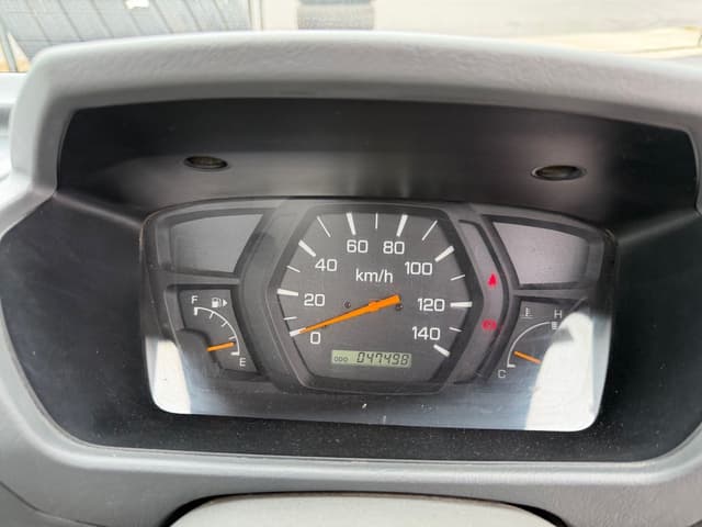 2001 Mitsubishi Minicab JDM car for sale — photo 16 of 24