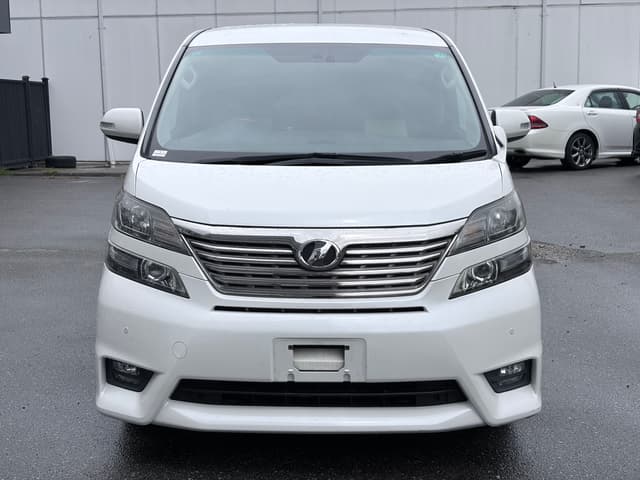 2009 Toyota Vellfire JDM car for sale — photo 2 of 17