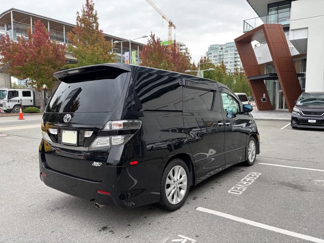 2009 Toyota Vellfire JDM car for sale — photo 8 of 17