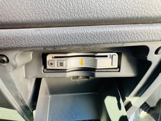 2010 Toyota Voxy JDM car for sale — photo 3 of 25