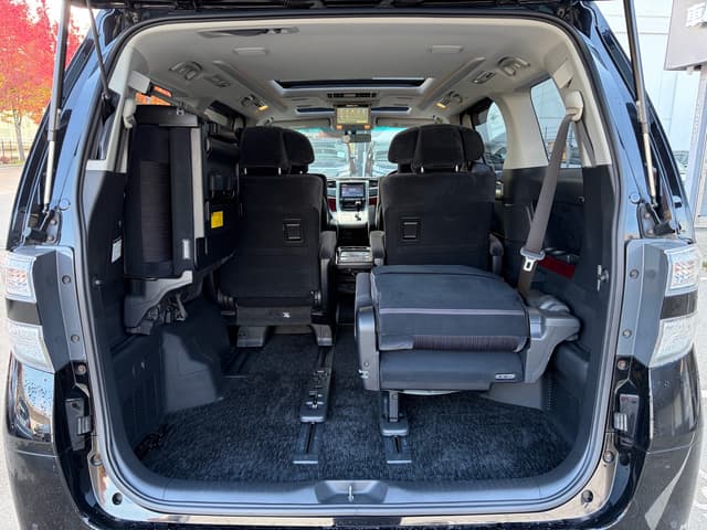 2008 Toyota Vellfire JDM car for sale — photo 18 of 18