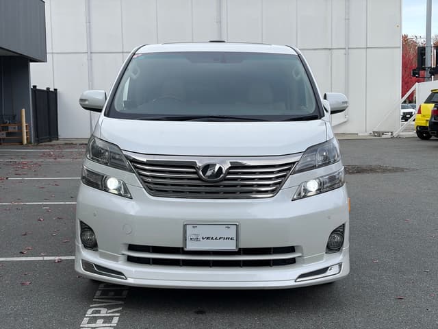 2010 Toyota Vellfire JDM car for sale — photo 2 of 25
