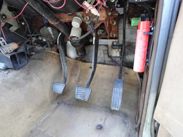 1984 Nissan Safari JDM car for sale — photo 14 of 23