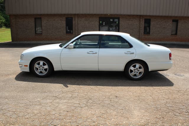 1997 Nissan Cedric JDM car for sale — photo 6 of 25