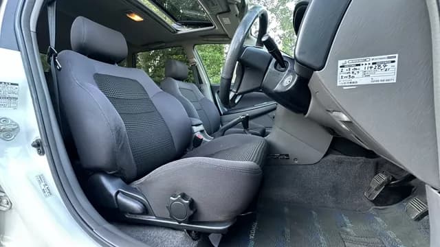 2001 Toyota Caldina JDM car for sale — photo 9 of 25