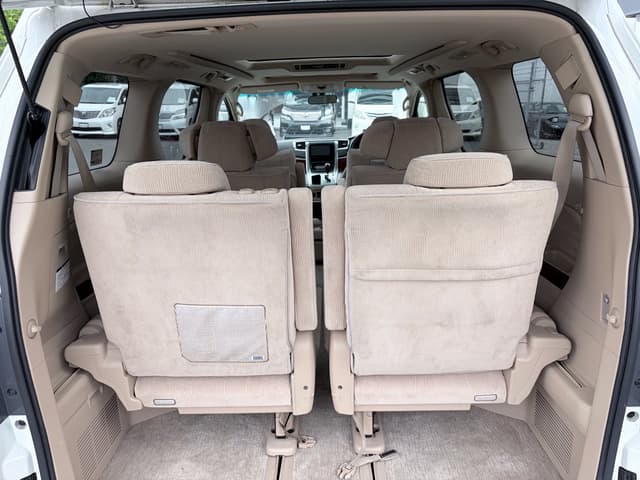 2008 Toyota Vellfire JDM car for sale — photo 17 of 18