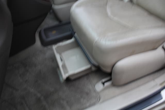 2000 Toyota Harrier JDM car for sale — photo 22 of 25