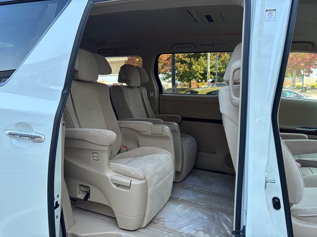 2008 Toyota Alphard JDM car for sale — photo 16 of 18