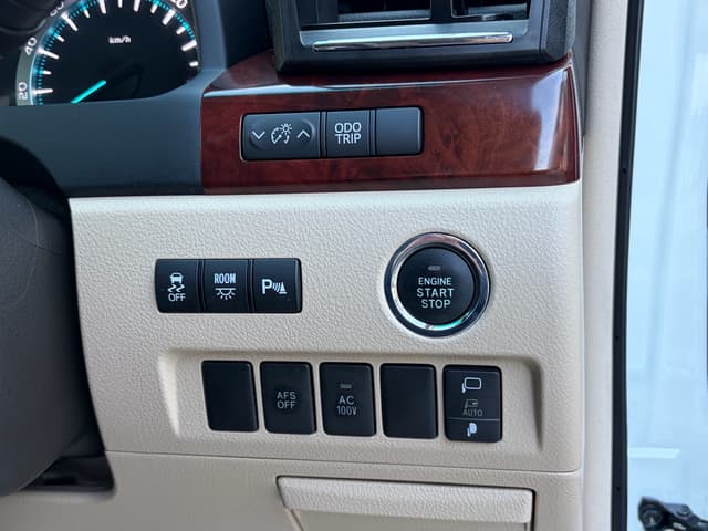2008 Toyota Alphard JDM car for sale — photo 13 of 18