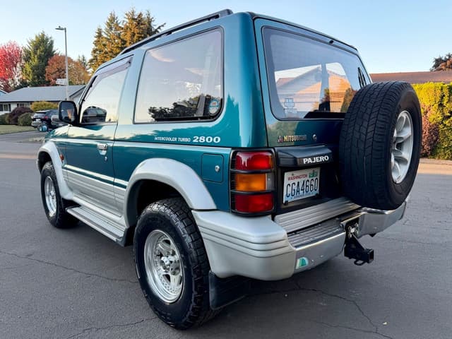 1994 Mitsubishi Pajero JDM car for sale — photo 7 of 25