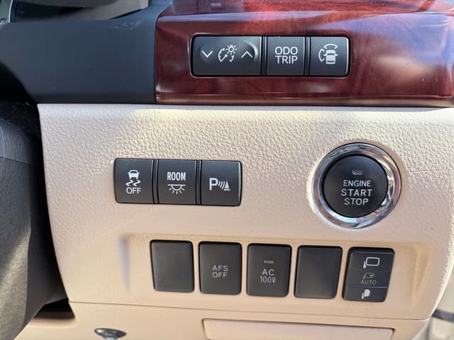 2008 Toyota Vellfire JDM car for sale — photo 14 of 21