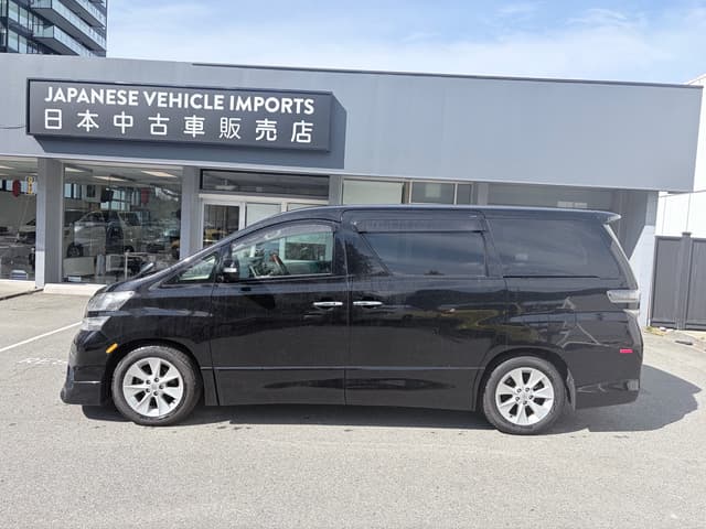 2009 Toyota Vellfire JDM car for sale — photo 4 of 22