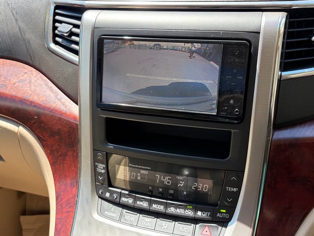 2008 Toyota Alphard JDM car for sale — photo 8 of 15