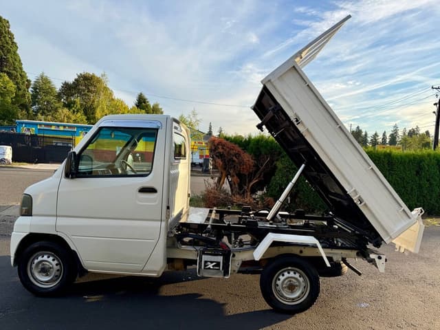 2001 Mitsubishi Minicab JDM car for sale — photo 7 of 25