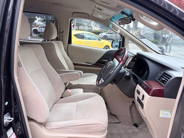 2008 Toyota Vellfire JDM car for sale — photo 8 of 16