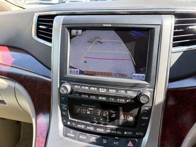2008 Toyota Vellfire JDM car for sale — photo 10 of 21