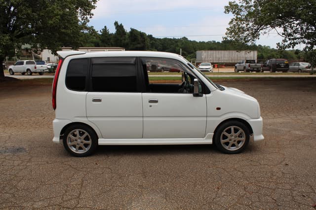 2001 Daihatsu Move JDM car for sale — photo 2 of 25