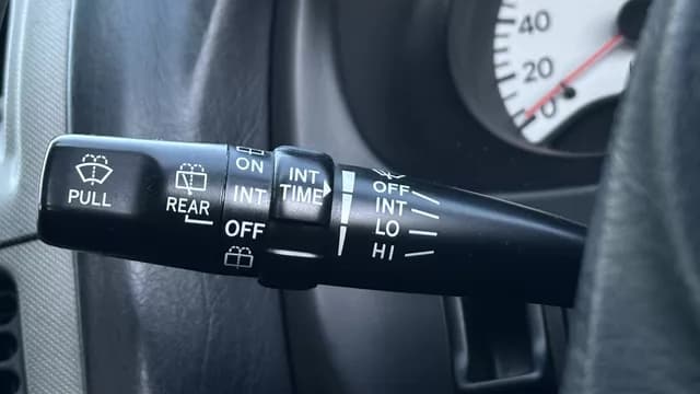 2001 Toyota Caldina JDM car for sale — photo 14 of 25
