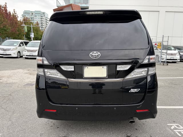 2009 Toyota Vellfire JDM car for sale — photo 7 of 17