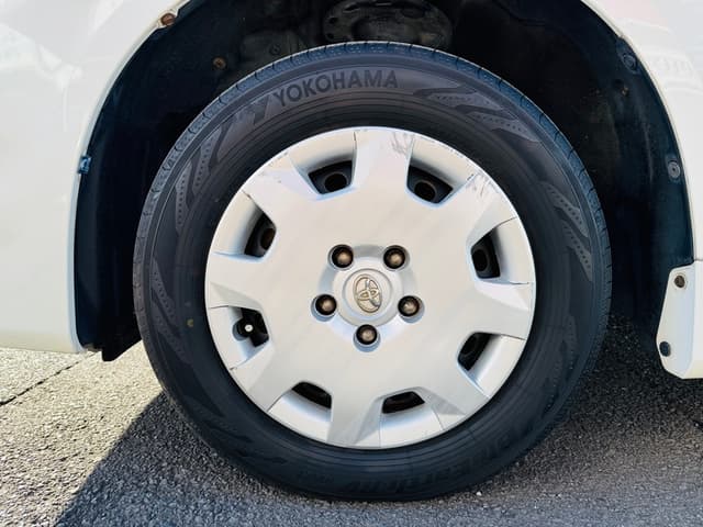 2010 Toyota Voxy JDM car for sale — photo 19 of 25