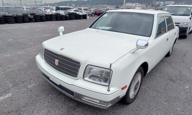 2001 Toyota Century JDM car for sale — photo 2 of 24