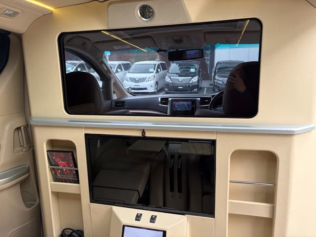 2010 Toyota Vellfire JDM car for sale — photo 20 of 25