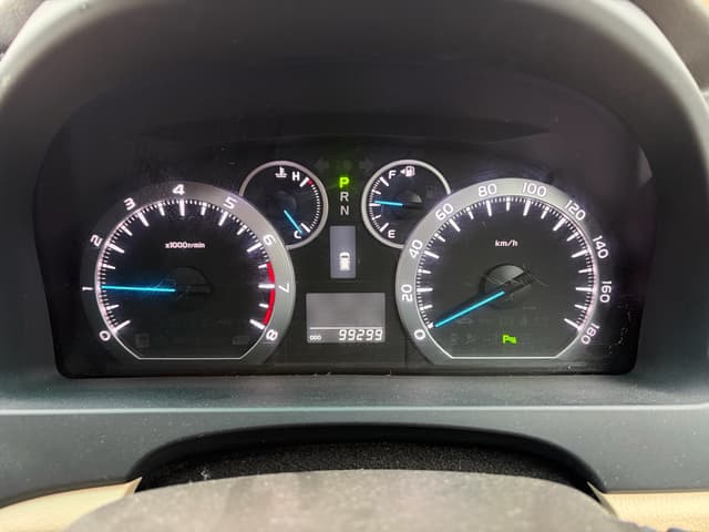 2010 Toyota Vellfire JDM car for sale — photo 10 of 25