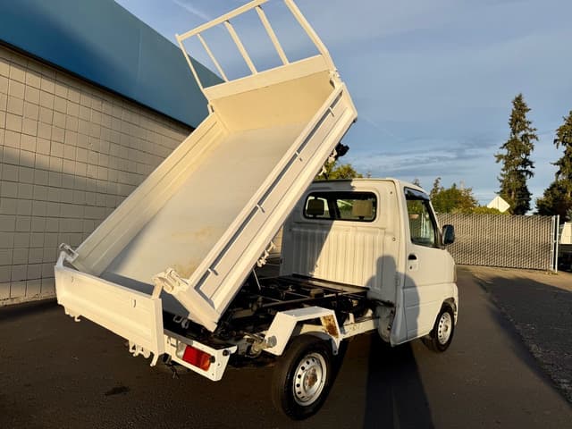 2001 Mitsubishi Minicab JDM car for sale — photo 16 of 25