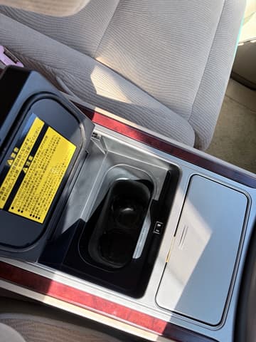 2008 Toyota Vellfire JDM car for sale — photo 21 of 21