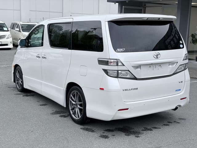 2008 Toyota Vellfire JDM car for sale — photo 5 of 18