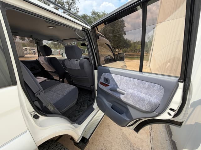 2000 Toyota Land Cruiser Prado JDM car for sale — photo 18 of 24