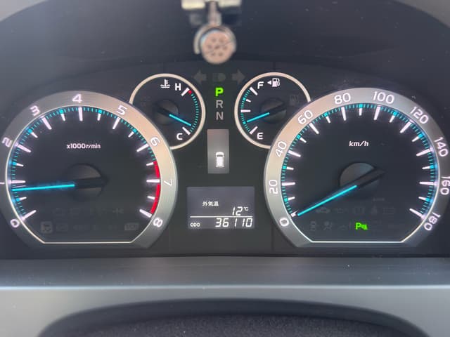 2010 Toyota Vellfire JDM car for sale — photo 7 of 13