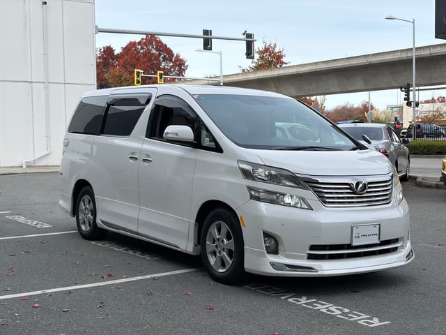 2010 Toyota Vellfire JDM car for sale — photo 8 of 25