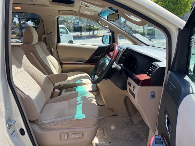 2008 Toyota Alphard JDM car for sale — photo 12 of 15