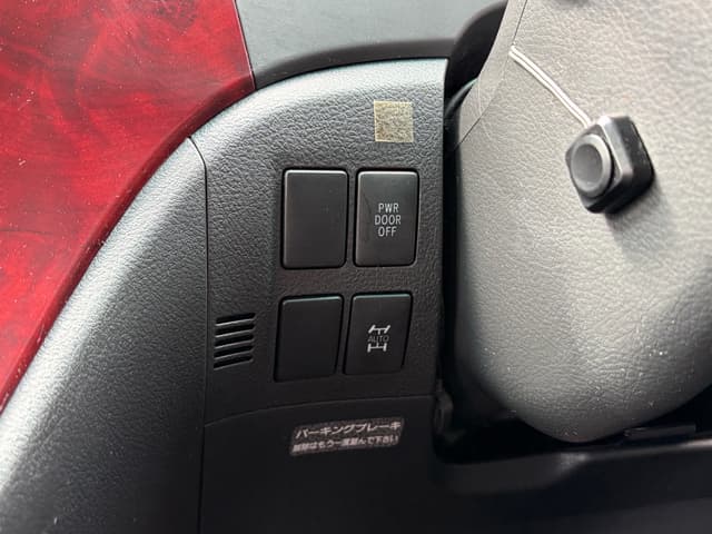 2009 Toyota Vellfire JDM car for sale — photo 10 of 15