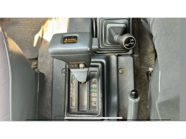 1991 Mitsubishi Pajero JDM car for sale — photo 5 of 17