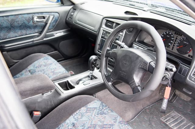 1996 Nissan Stagea JDM car for sale — photo 8 of 10