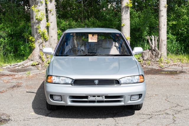 1996 Subaru Legacy JDM car for sale — photo 2 of 10