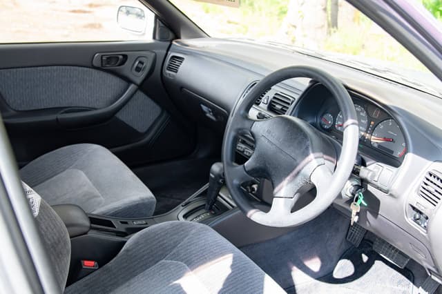 1996 Subaru Legacy JDM car for sale — photo 8 of 10