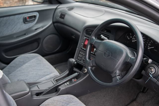 1996 Toyota Carina JDM car for sale — photo 8 of 10
