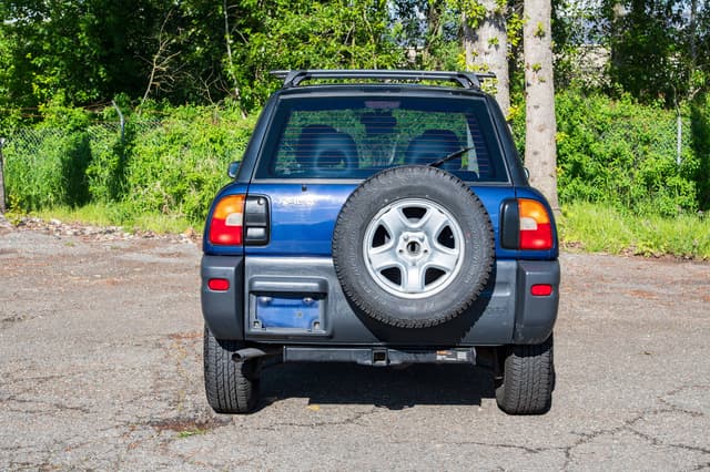 1996 Toyota RAV4 JDM car for sale — photo 5 of 10