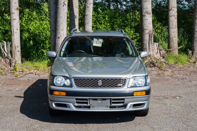 1997 Nissan Stagea JDM car for sale — photo 2 of 10