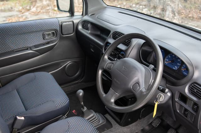 1998 Daihatsu Move JDM car for sale — photo 8 of 10