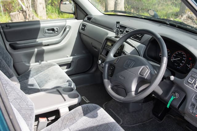 1998 Honda CR-V JDM car for sale — photo 9 of 10