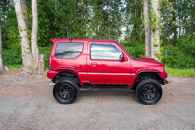 1998 Suzuki Jimny JDM car for sale — photo 6 of 10