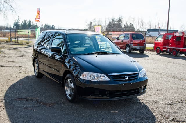 1999 Honda Odyssey JDM car for sale — photo 3 of 10