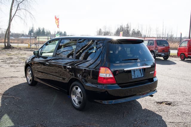 1999 Honda Odyssey JDM car for sale — photo 4 of 10