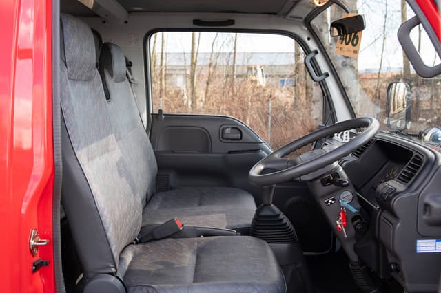 1999 Nissan Truck JDM car for sale — photo 9 of 10