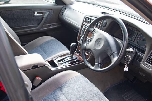 1999 Nissan Stagea JDM car for sale — photo 9 of 10
