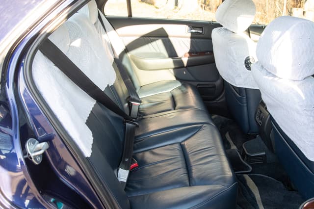 2000 Honda Legend JDM car for sale — photo 10 of 10